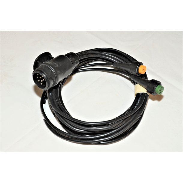 4,5 m Aspck dobbelt kabel, 13 Polet stik bil, 2 stk. 5 P. stik. og 2 x 20 cm DC afgang