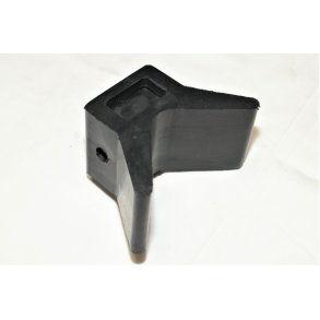 Stvnsttte V form for bdtrailer sort gummi. Ml: 120 x 75 mm.,  15 mm. Sort farve. 