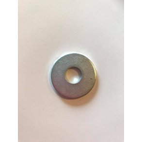 Flad stor skive til 8 mm bolt. 8,5 x 24,5 x 1,2 mm. Galvaniseret stl.