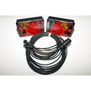 Aspck Multipoint IV Komplet lygtest med 2 x 7 m Kabel. 7 polet stik til bilen og 2 stk 5 polet multistik til lygterne. Ml : B 200 mm, x H. 136 mm x T 56 mm